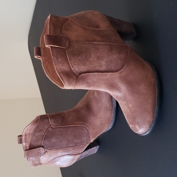 COPY - INDIGO By Clarks Heath Harrier Ankle Boots Cognac Size 7.5 - Picture 1 of 9